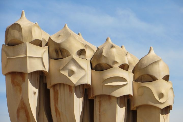 Discover the Best Neighborhoods to Live and Invest in Barcelona